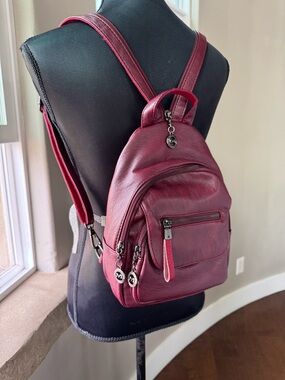 Mei Ya Shi Dun Convertible Compact Burgundy Women’s Sling Backpack - Purse